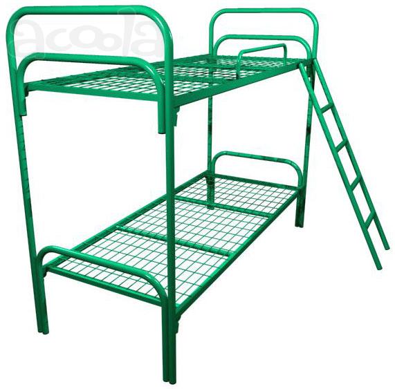 Разных цветов металлические кровати для дачи